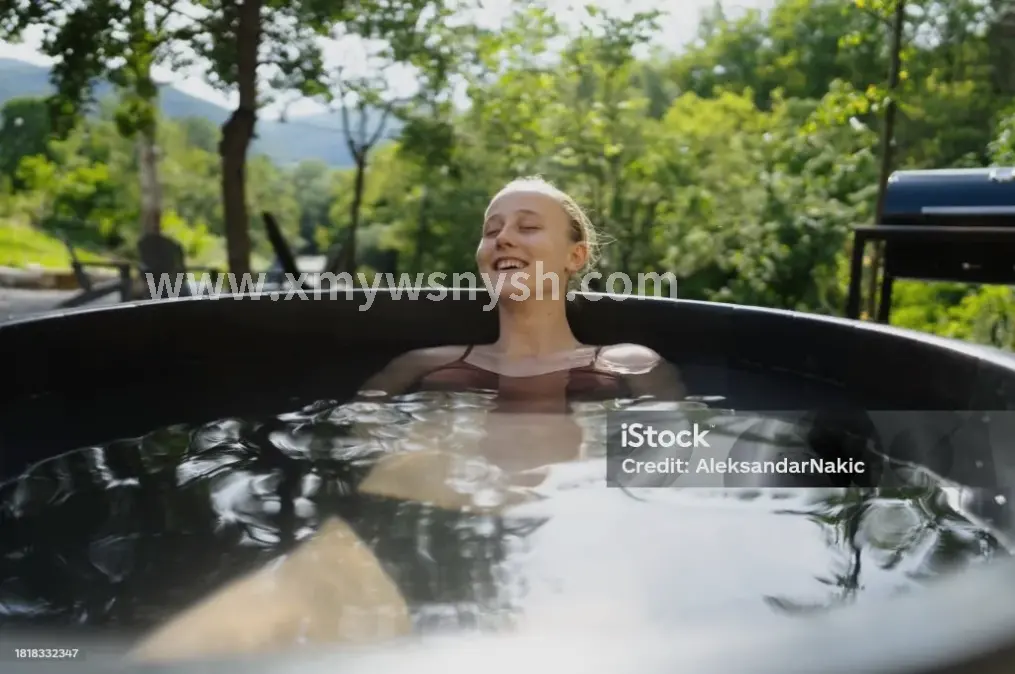 肩颈按摩手法示意图