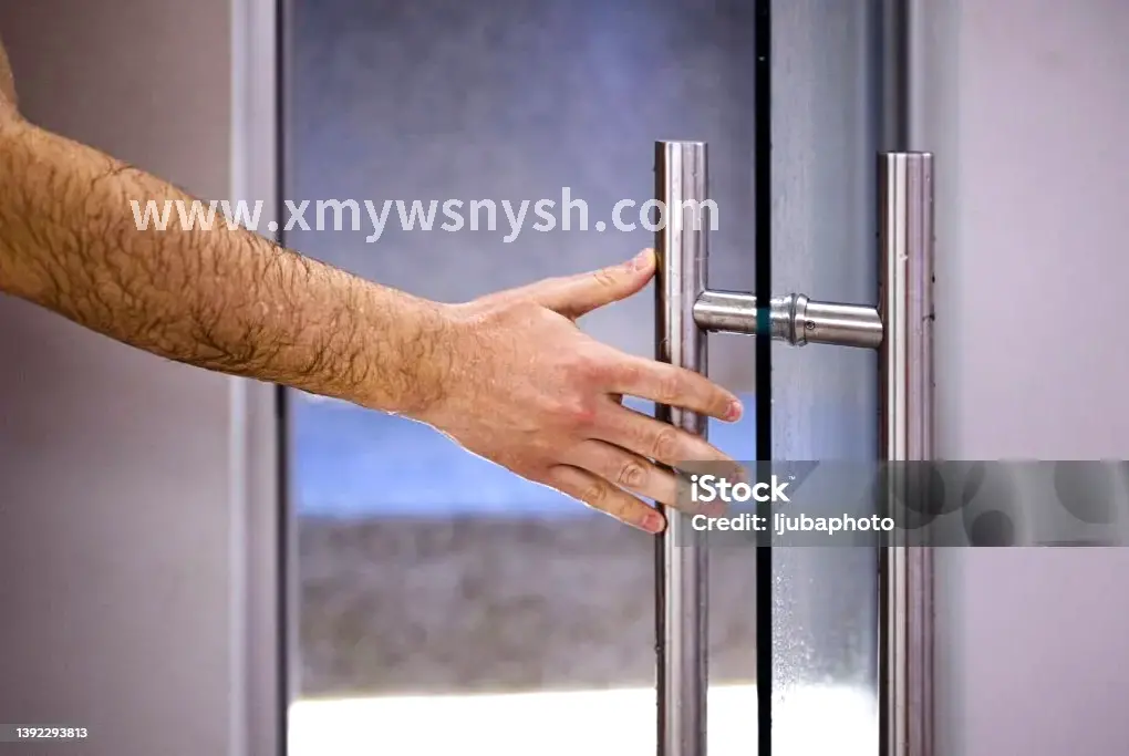 厦门按摩师正在按摩